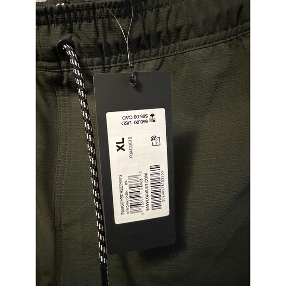 NWT Oakley Mens Transport Hybrid Packable 19" Shorts Dark Green Size XL Regular - Picture 2 of 6